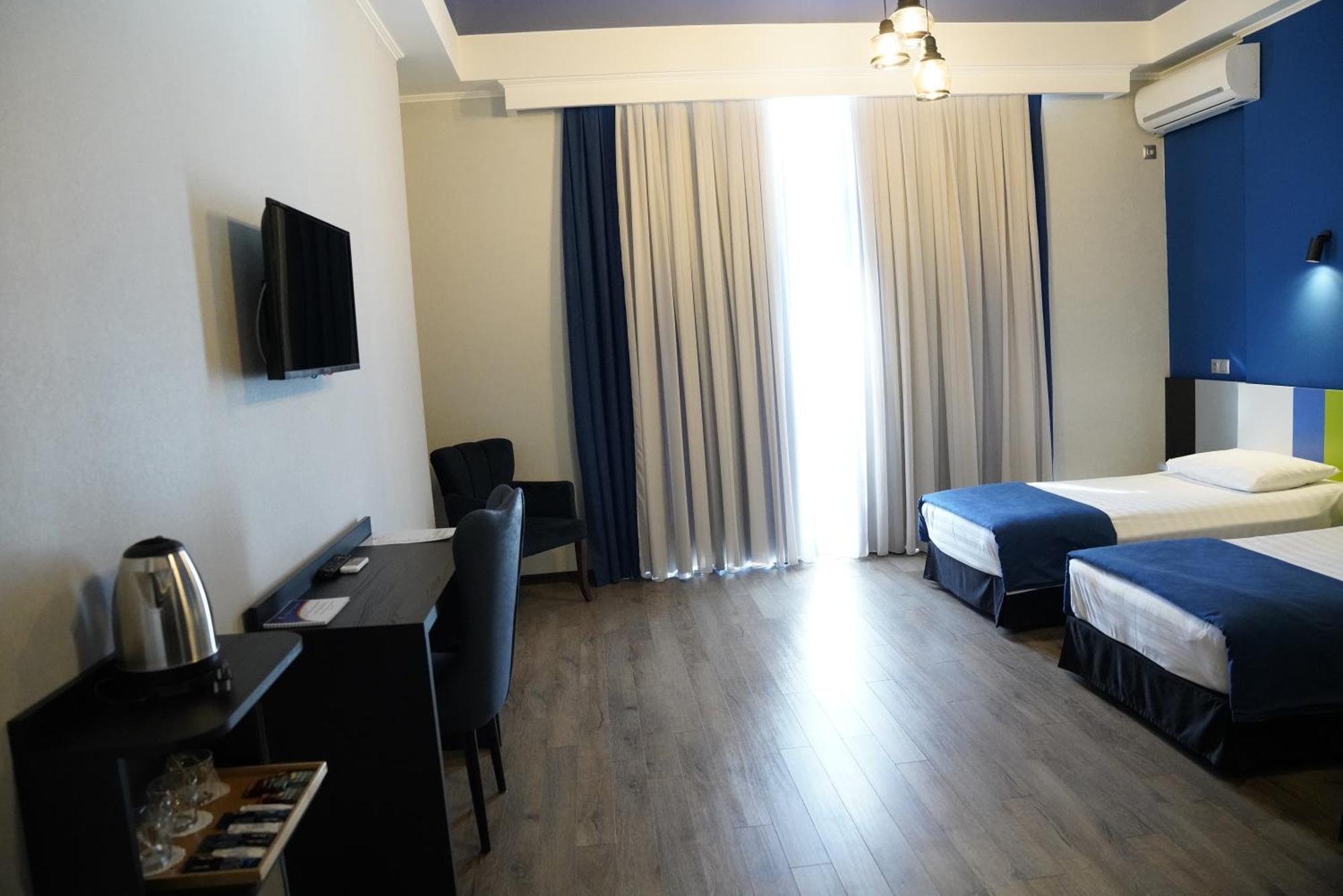 Hotel Panoramic Кутаїсі Екстер'єр фото